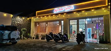 KEDAI SARI