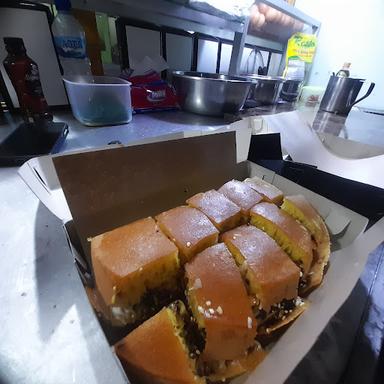 MARTABAK PANGESTU KOTA BATU