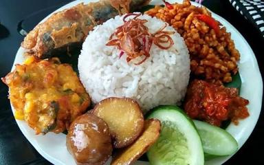 WARUNG NASI UDUK HAJJAH WAWAN BOGOR