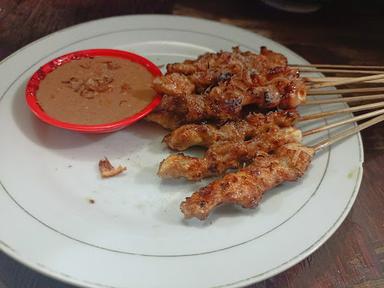 WARUNG SATE SOLO PAK ANWAR CAB PAGELARAN