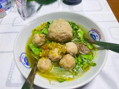 MIE BAKSO & ES KRIM CINCAU FAJAR