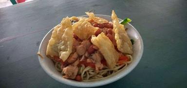 MIE AYAM BANG JOHAR