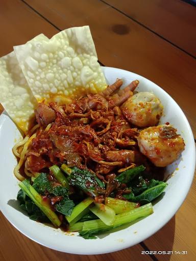 MIE AYAM JELETOT MARGALUYU