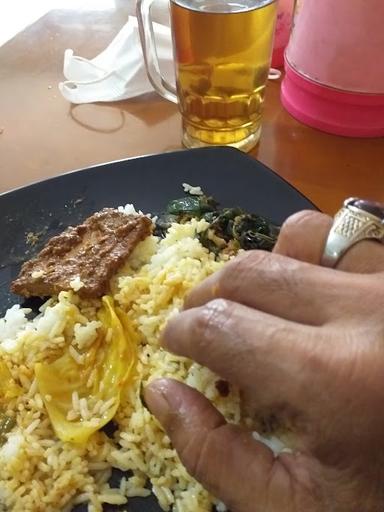 RUMAH MAKAN PADANG GANTI NYO DAN RN CELL