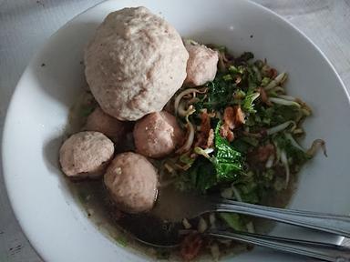 WARUNG BASO PUTRA BENGAWAN