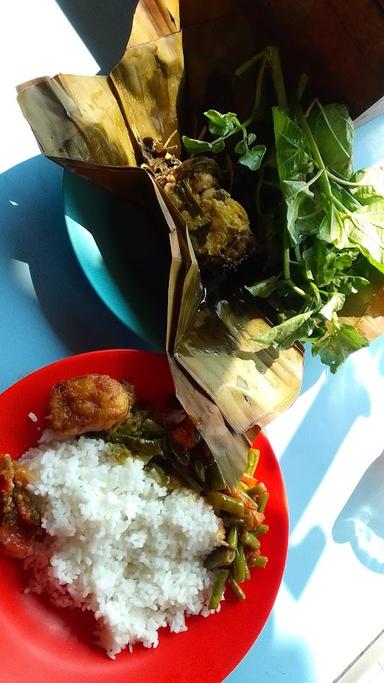 WARUNG NASI TEH ENOK (LAKSANA PUTRA)