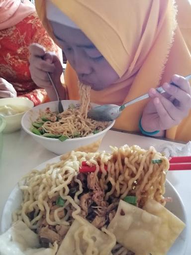 MIE AYAM PA.DE KARYO