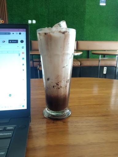 TENTANG KOPI PERMATA DEPOK COMPOUND