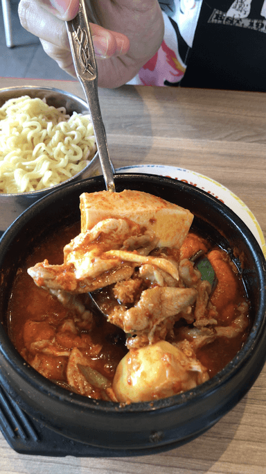 MUJIGAE KOREAN DELIVERY CIPAYUNG