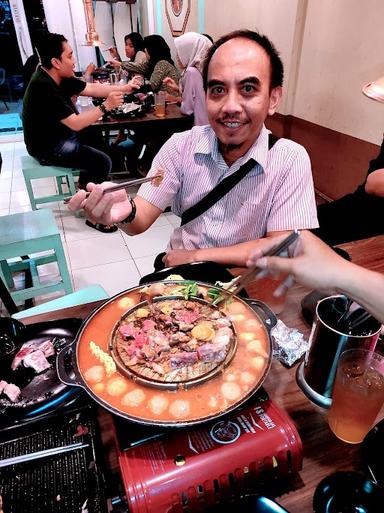 SOGOGI SHABU & GRILL PONDOK GEDE