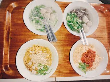 MIE BAKSO BAROKAH