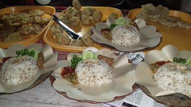 NASI T.O SAMBEL MERCON