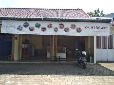 AYEN BAKERY CIPOCOK