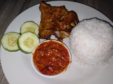 AYAM BAKAR WONG SERANG