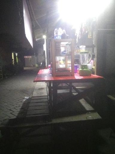 WARUNG JAJAN EMAK IYAH