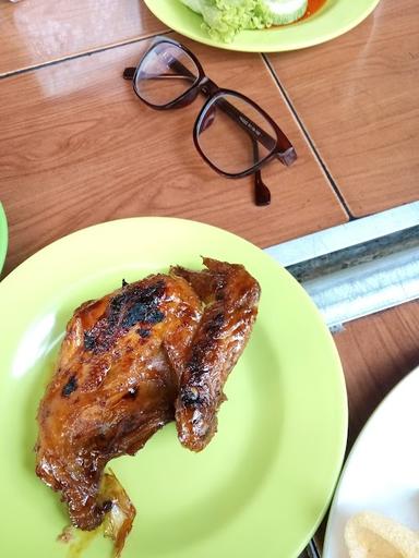 AYAM BAKAR PAK MALIK