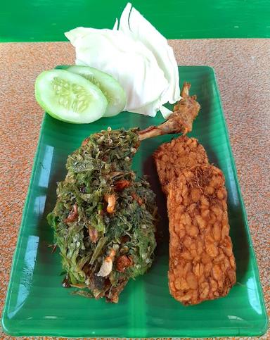 AYAM PENYET SAMBAL IJO