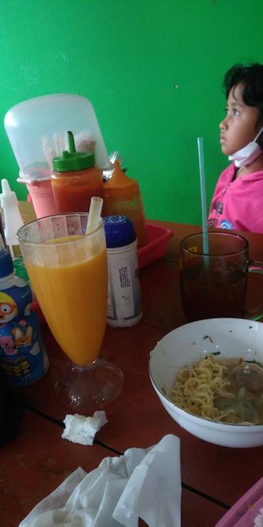 BAKSO BALUNGAN PAK GRANAT CIPONDOH