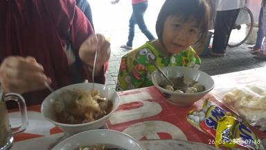 BAKSO BANG AMIN KOMPLEK GARUDA