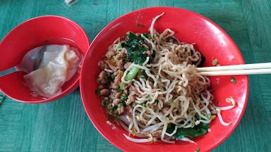 MIE AYAM BANGKA, CIPONDOH 100%HALAL