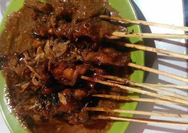 SATE AYAM MADURA BPK NOVAL