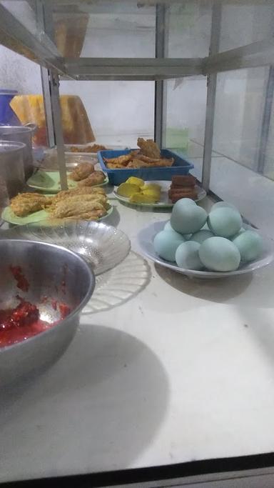 WARUNG NASI UDUK BU SALMINAH