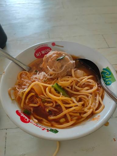 BASO URAT & MIE AYAM SUSUKAN