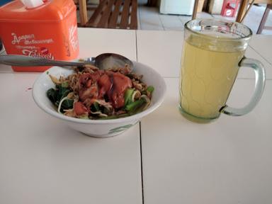 PONDOK BASO & MIE AYAM TIMLO CIPUNAGARA