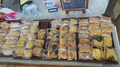 MAMAH EKO HOMEMADE (DIMSUM, FUDGY BROWNIES AND CAKES)