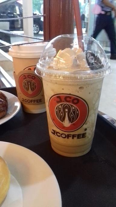 J.CO DONUTS & COFFEE