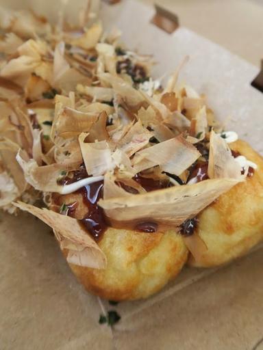 LAGOM TAKOYAKI & CREPES