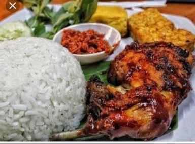 AYAM GORENG & BAKAR KHONG DUT