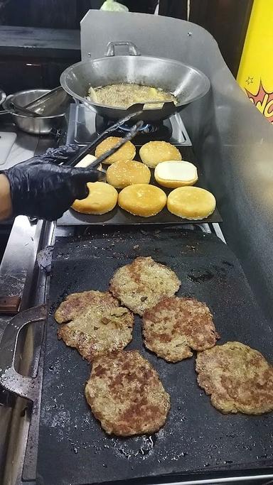 GUN BURGER BUKIT NUSA INDAH