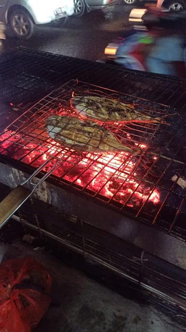 IKAN BAKAR SULAWESI