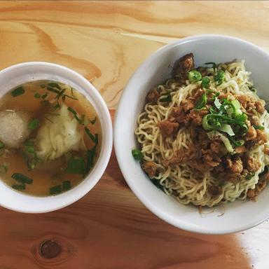 MIE AYAM BANGKA PAK HARYADI