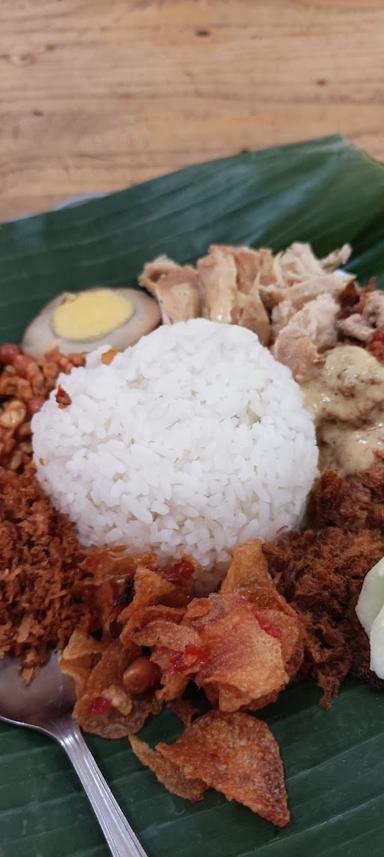 NASI GUDEG & LIWET CAH SOLO (CABANG PASAR MODERN BINTARO)