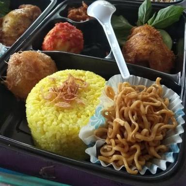 NASI KUNING RIZKI 90 BUKIT NUSA INDAH