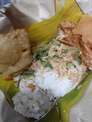 NASI PECEL HJ. ASMAUL