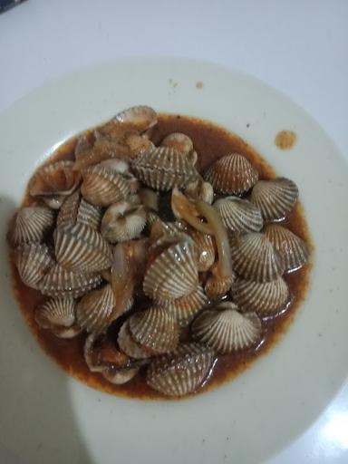 PONDOK SEAFOOD TUMPAH JUPE