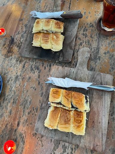 ROTI BAKAR AKUNG