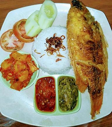 AYAM GORENG PAK YADI