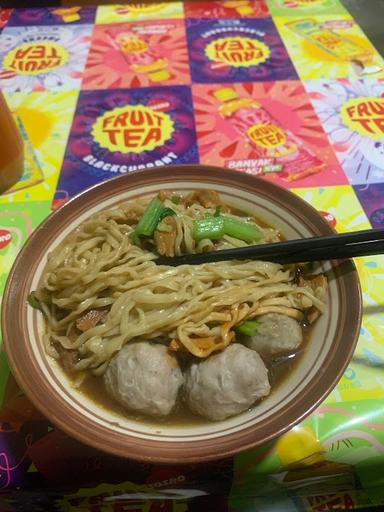 BAKSO & MIE AYAM RESTU IBU