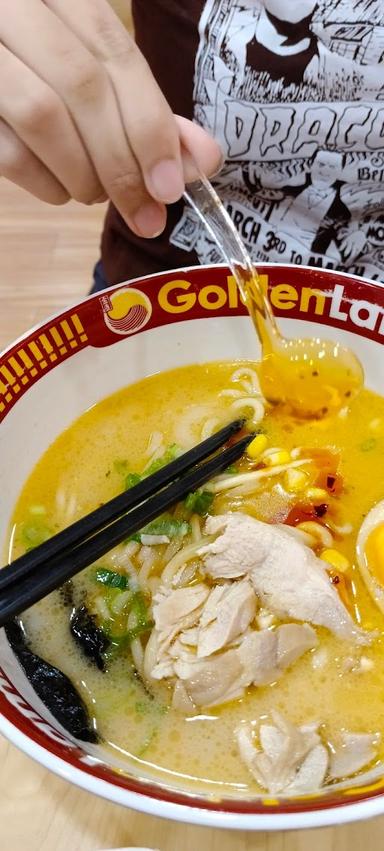 GOLDEN LAMIAN CIRENDEU