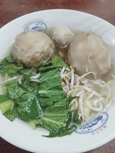 MIE AYAM BAKSO MOROSENENG  MAS MIN 