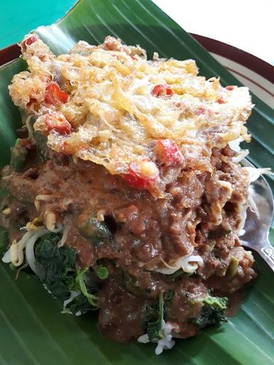 PECEL TIGA PUTRI