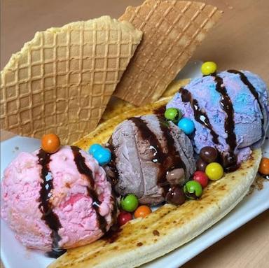 RUMAH ICE CREAM BINTARO