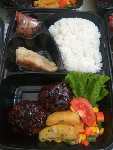 RUMAH MAKAN MAS NAQEEB (IGA BAKAR, SOP IGA, SUSHI)