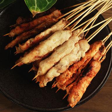 SATE AYAM PONOROGO PRAWIRO & NASI PECEL