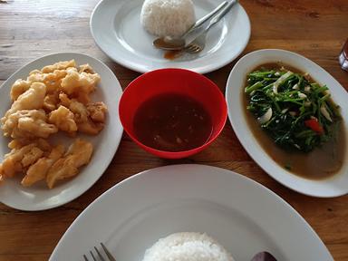 SODARA KEMBAR SEAFOOD