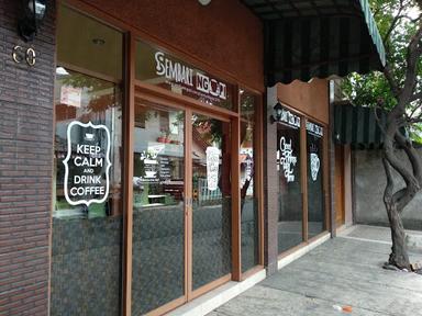 KEDAI SEMBARI NGOPI